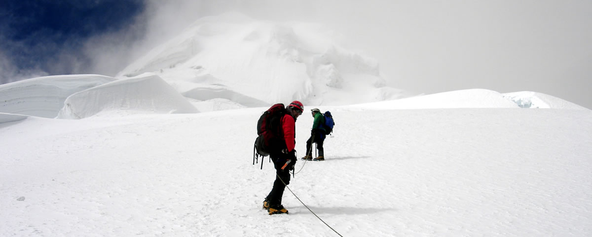 Tocllaraju Cordillera Blanca Tocllaraju Cordillera Blanca
